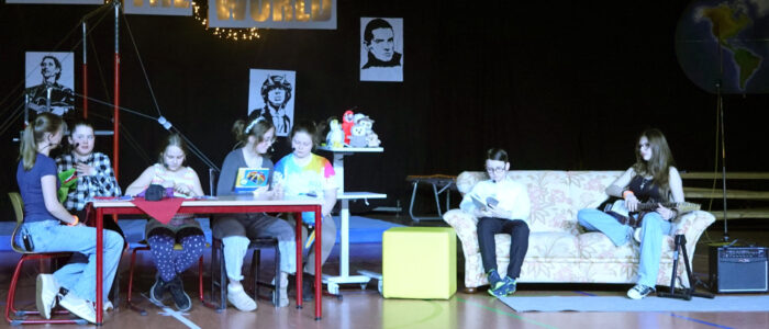 04Schueler Gala 26 Theater AG scaled